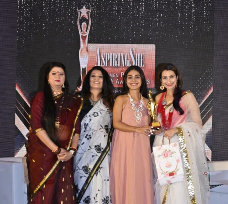 Mandira Bedi, Divya Dutta, Ayesha Singh, Rozlyn Khan and many Celebs graced 9th Edition of ‘Aspiring She Awards’