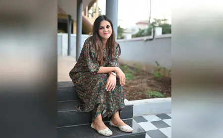 Celebrity Designer Rinckee Parekh Revolutionizes Indian Ethnic Wear with Lightweight Collection